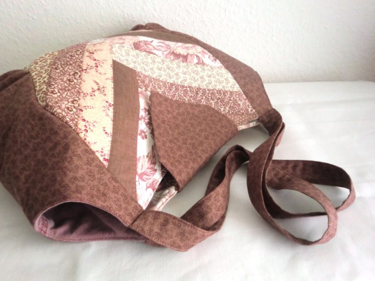 Handtaschen, Taschen & Täschchen